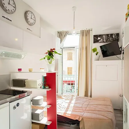 Exclusivite : Chaleureux Studio Centre-ville Apartment Hyeres