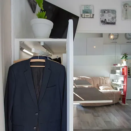 Exclusivite : Chaleureux Studio Centre-ville Apartment Hyeres